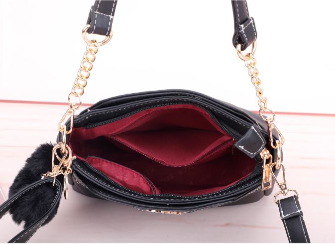 Synthetic Chain Sling Bag